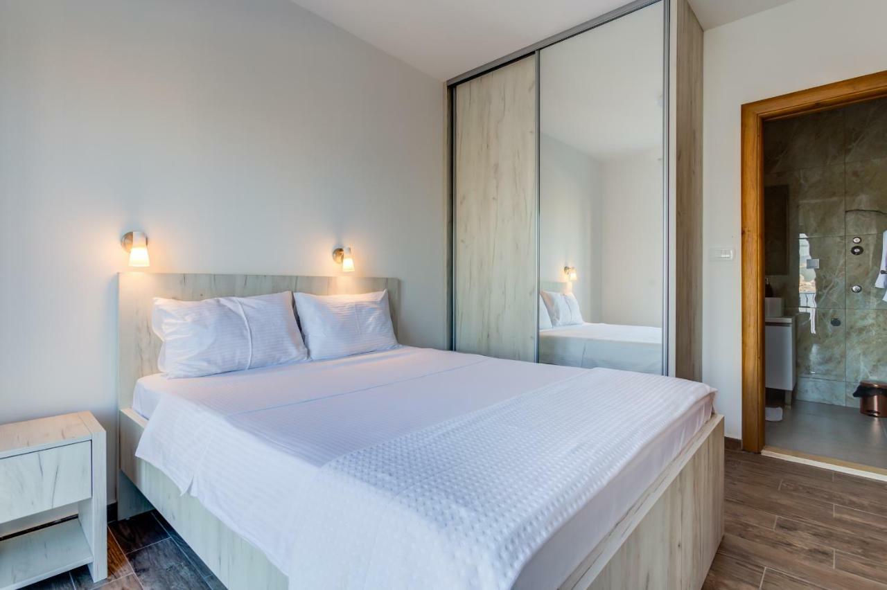 Mima Apartments Sveti Stefan Dış mekan fotoğraf